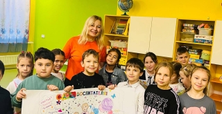 В КембриджДжуниор отметили День Воспитателя